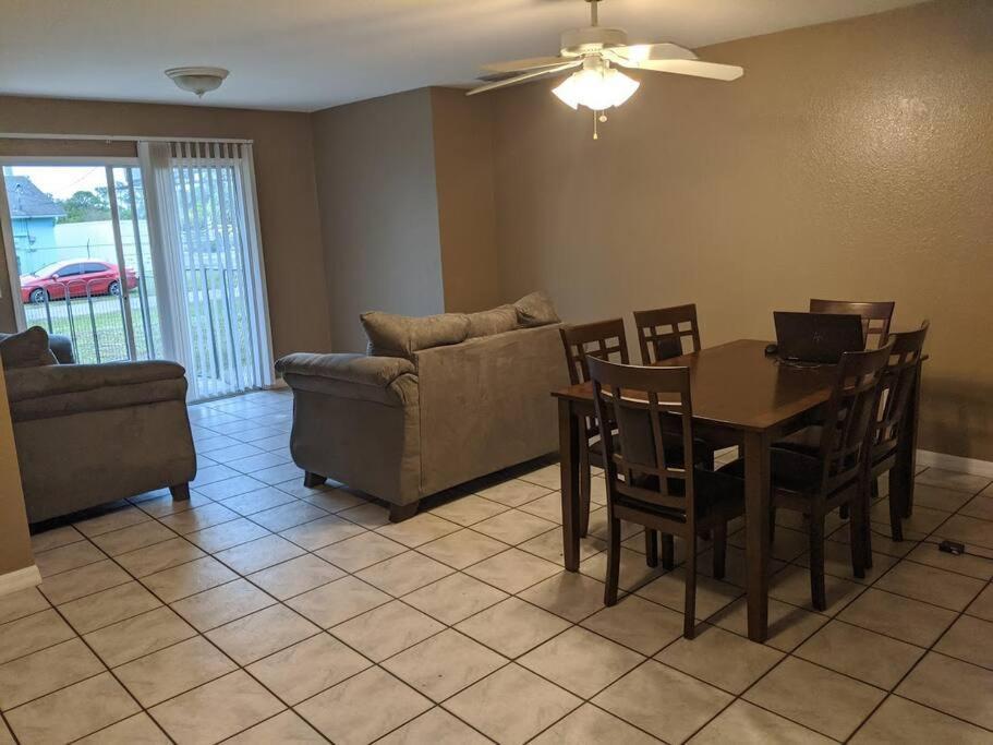 Snowbirds Escape / Vacation Gateway #A Apartment Englewood Luaran gambar